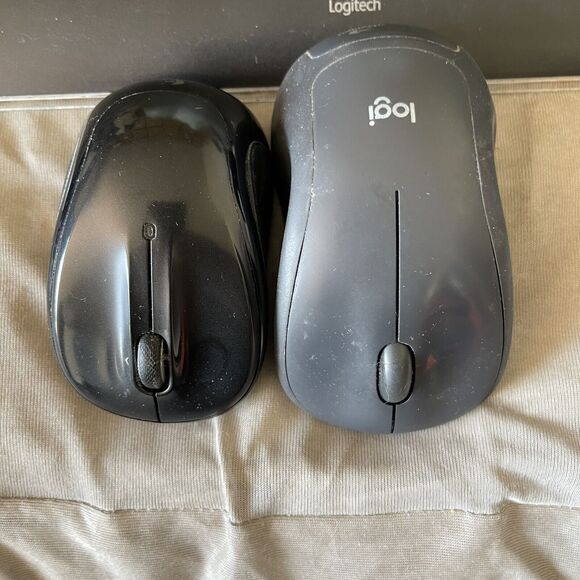 Lot of 4 Keyboards 2 Mouses For Repair Or Parts K520, K540 Logi Logitech Broken - Picture 10 of 16